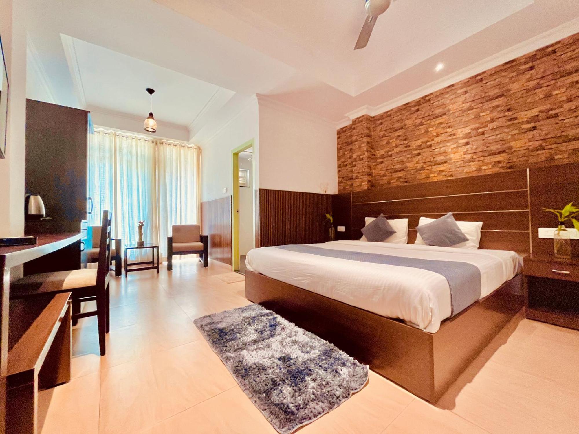 Pearl Grand Boutique Cottage In Omaxe Anandam Vrindavan - #Premium Ac Rooms With Balcony #Big Parking #Lift #Garden #Peaceful Area #Near Prem Mandir #Property Of The Year #Most Awarded Kültér fotó