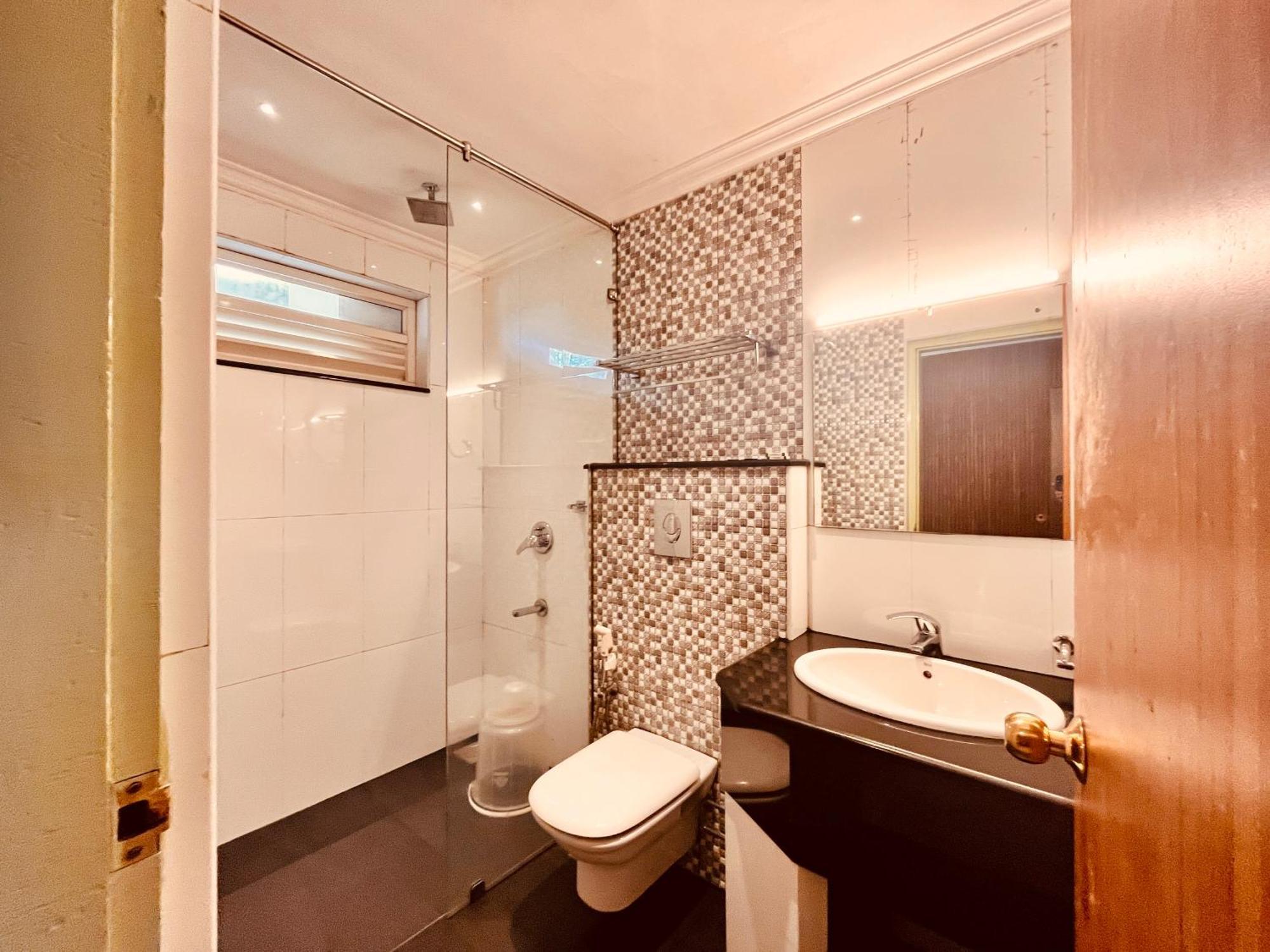 Pearl Grand Boutique Cottage In Omaxe Anandam Vrindavan - #Premium Ac Rooms With Balcony #Big Parking #Lift #Garden #Peaceful Area #Near Prem Mandir #Property Of The Year #Most Awarded Kültér fotó